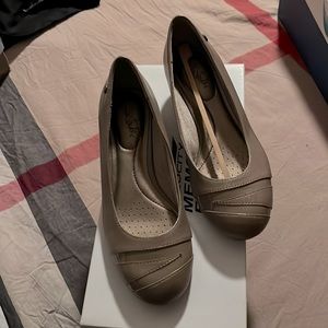 Stride Rite Soft system shoes